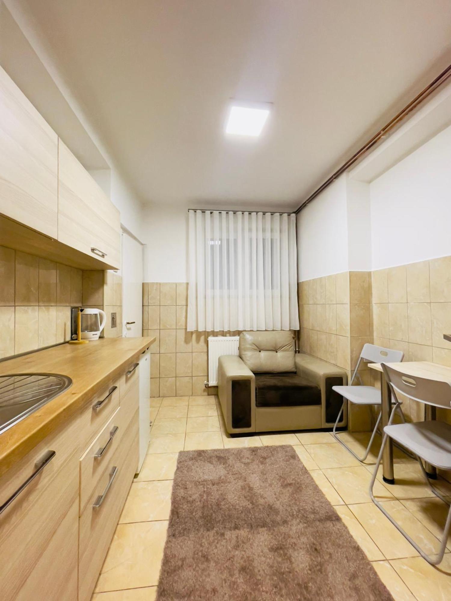 Pristinanest Hotel Luaran gambar